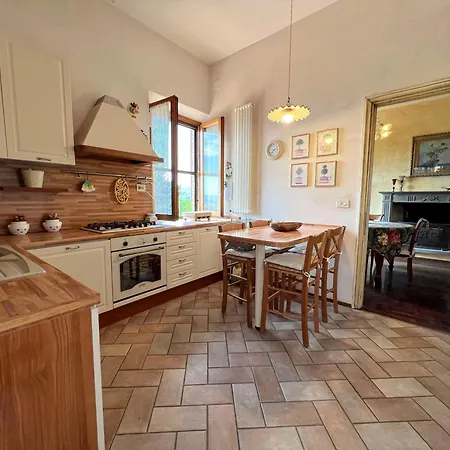 Casa Al Cerchio - Luxury With View & Free Private Parking Lägenhet